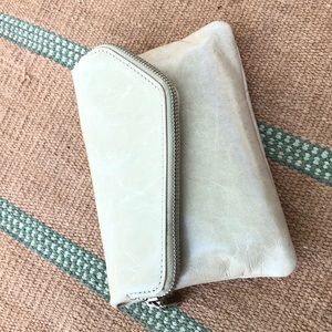 HOBO Daria Linen Bone Beige Zip Wallet Crossbody
